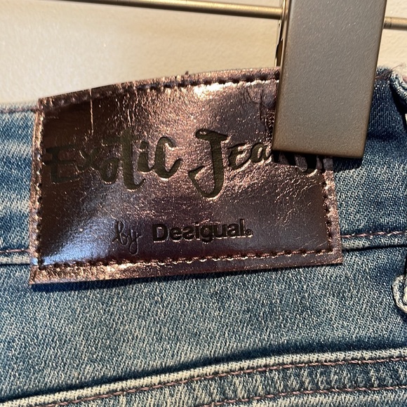 Desigual starry cropped skinny jeans. NWOT. Size 28 EUR - Picture 8 of 10